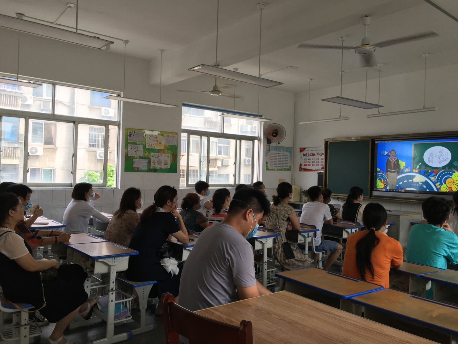 20220704家长会.jpg
